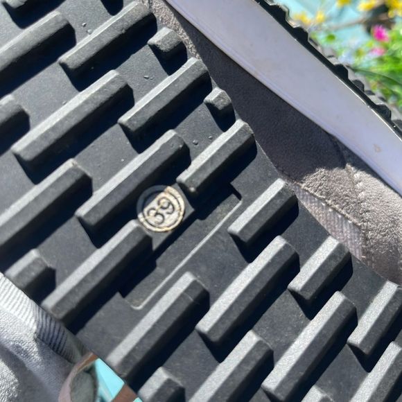 Almendra Grey Tweed Sneaker Peach Laces EU Size 39 US Size 8.5 - Picture 5 of 16